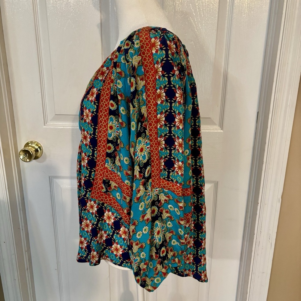 Tolani Top XS Silk Floral Blue Peasant Gypsy Boho V-Neck Flowy Long Sleeve - Picture 4 of 7
